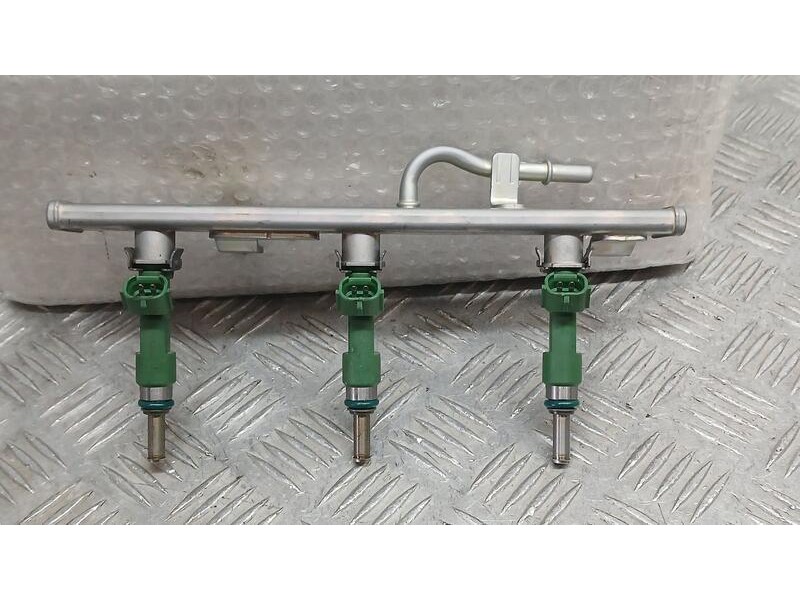 Recambio de rampa inyectora para renault captur ii evolution referencia OEM IAM 175204021R  240525AR3