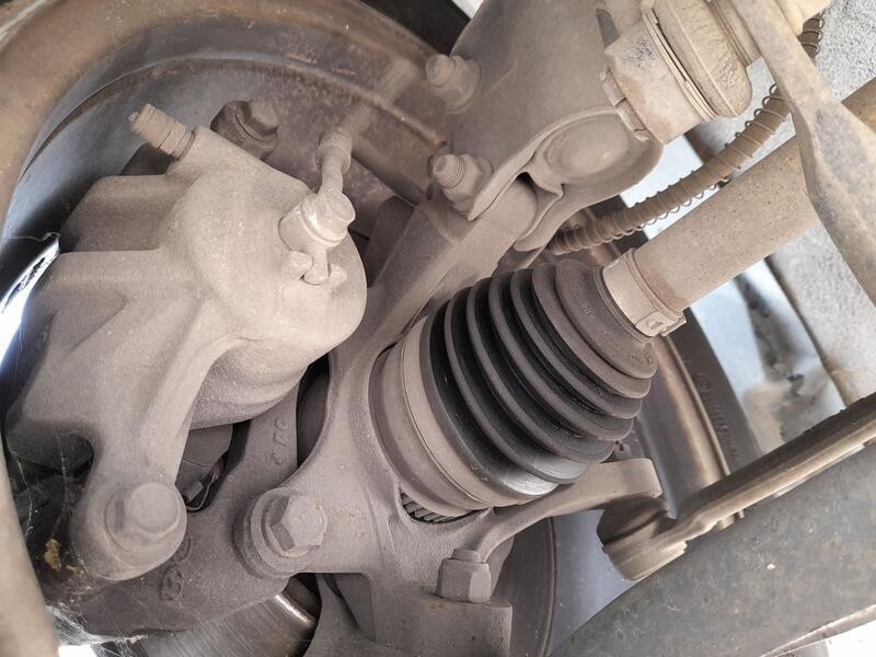 Recambio de mangueta delantera derecha para hyundai ix20 (jc) 1.4 crdi referencia OEM IAM 517161K000  