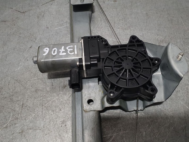 Recambio de elevalunas trasero izquierdo para renault captur dynamique referencia OEM IAM 827012973R  ELECTRICO 2 PINS