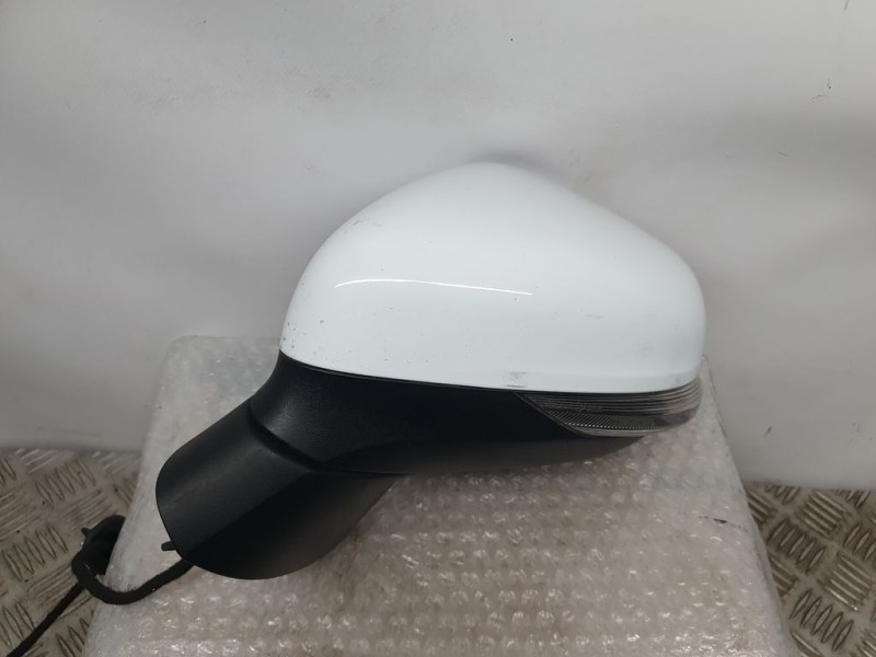 Recambio de retrovisor izquierdo para ford fiesta (ce1) active referencia OEM IAM SIN REF  ELECTRICO