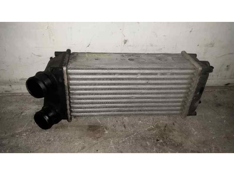 Recambio de intercooler para peugeot 307 berlina (s2) xt referencia OEM IAM 876923JE 9648551880 VALEO