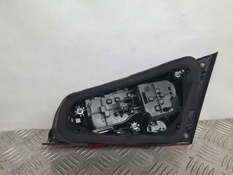 Recambio de piloto trasero izquierdo para audi a3 sportback (8vf) design edition referencia OEM IAM 8V4945075 2TZ01283901 HELLA 