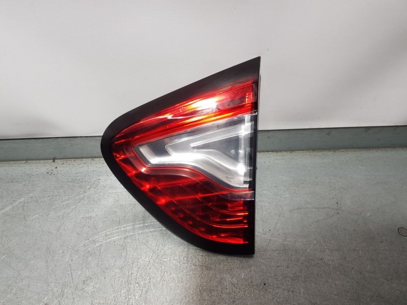 Recambio de piloto trasero derecho para renault captur dynamique referencia OEM IAM 265501712R  INTERIOR