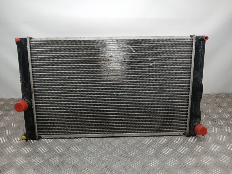 Recambio de radiador agua para toyota auris hybrid active referencia OEM IAM 4221341041  