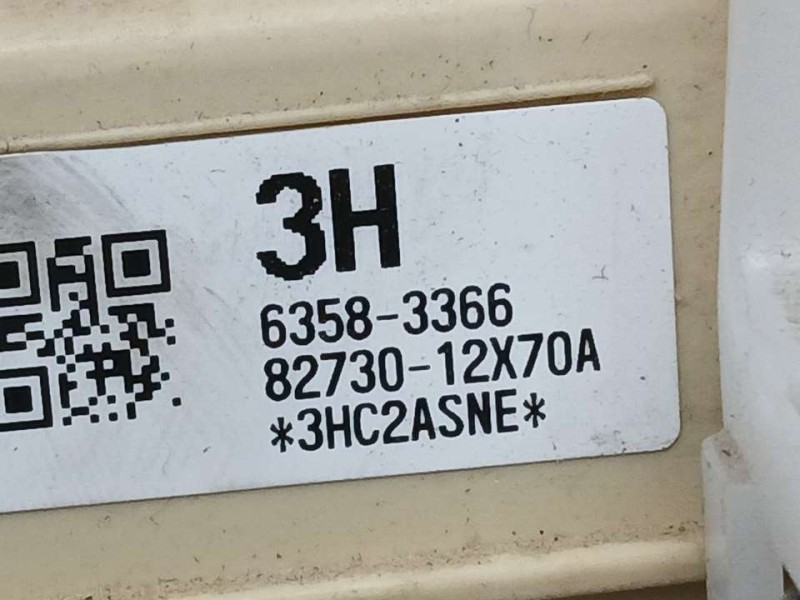 Recambio de caja reles / fusibles para toyota auris active referencia OEM IAM 8922102331 50119221 