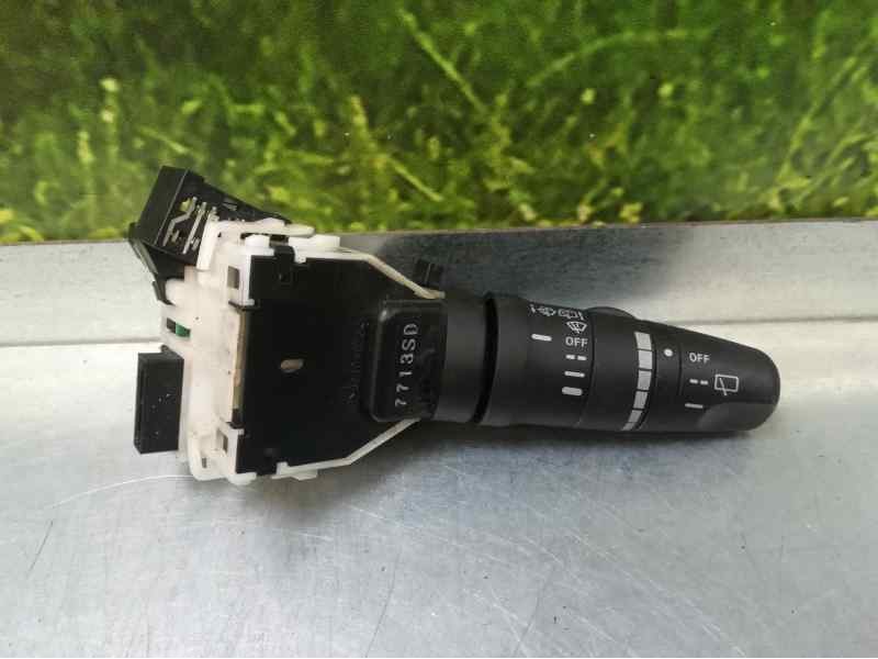 Recambio de mando limpia para nissan x-trail (t31) se referencia OEM IAM 7713SD  