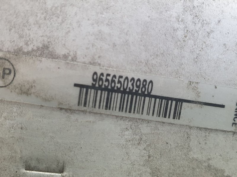 Recambio de intercooler para citroën c4 berlina millenium referencia OEM IAM 9656503980  