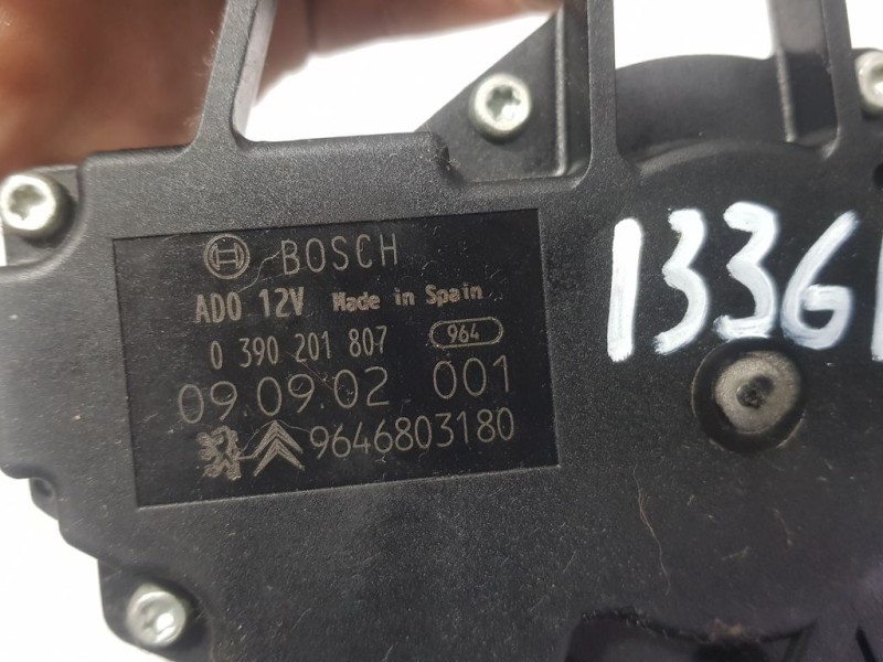 Recambio de motor limpia trasero para citroën c4 berlina millenium referencia OEM IAM 9646803180 0390201807 BOSCH