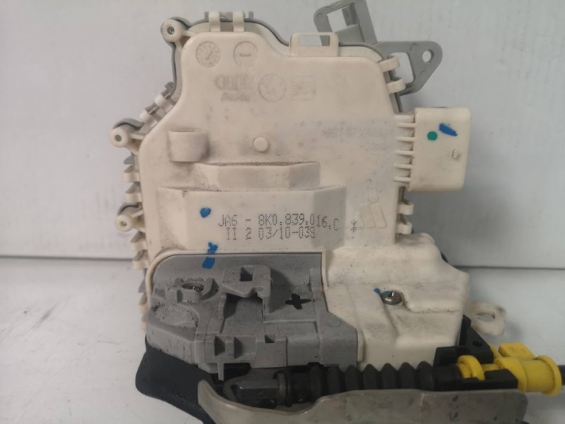 Recambio de cerradura puerta trasera derecha para audi a4 ber. (b8) e referencia OEM IAM 8K0839016C 6 PINS 