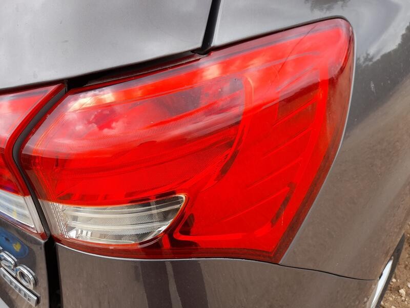 Recambio de piloto trasero derecho exterior para hyundai ix20 (jc) 1.4 crdi referencia OEM IAM 924021K000  