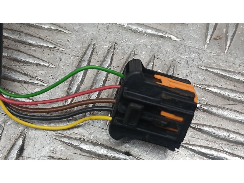 Recambio de retrovisor izquierdo para opel vivaro c furgoneta (k0) 1.5 referencia OEM IAM 98155884XT ELECTRICO 5 CABLES 