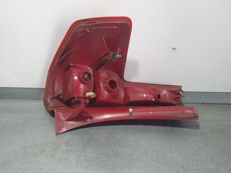 Recambio de piloto trasero derecho para citroën c4 berlina millenium referencia OEM IAM 6351T8  