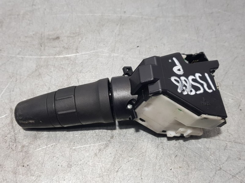 Recambio de mando limpia para nissan cabstar 09.06 cabstar 35.xx cabina simple cabina individual referencia OEM IAM 25260MB40A  