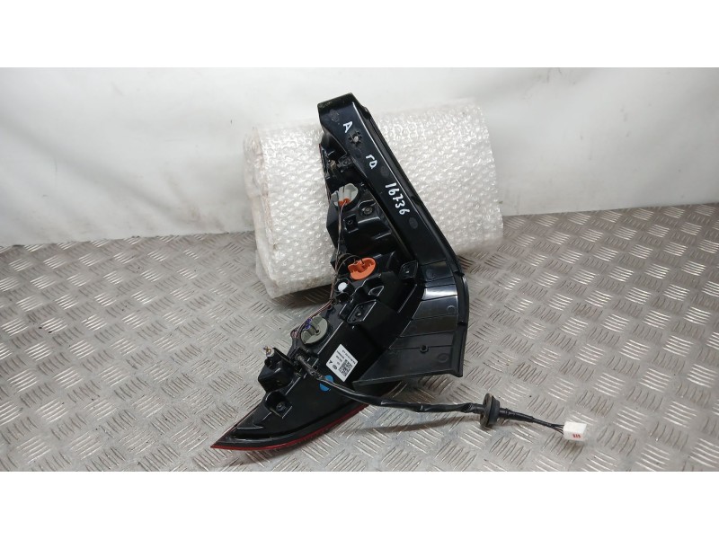 Recambio de piloto trasero derecho para hyundai bayon (bc3) 1.2 mpi referencia OEM IAM 92402Q0500  