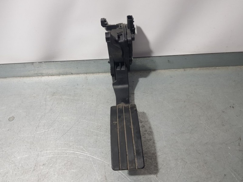 Recambio de potenciometro pedal para renault clio iv expression referencia OEM IAM 180029347RD 6PV00997807 HELLA