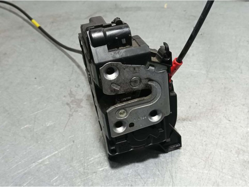 Recambio de cerradura puerta delantera derecha para nissan nv250 kastenwagen l1h1 2,0t pro referencia OEM IAM 8200497684F  ELECT