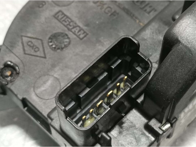 Recambio de cerradura puerta delantera derecha para nissan nv250 kastenwagen l1h1 2,0t pro referencia OEM IAM 8200497684F  ELECT