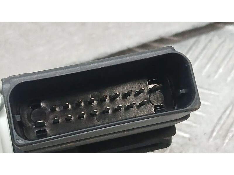 Recambio de motor elevalunas trasero izquierdo para skoda octavia ii (1z3) 1.6 tdi referencia OEM IAM 5K0959703A  995932400