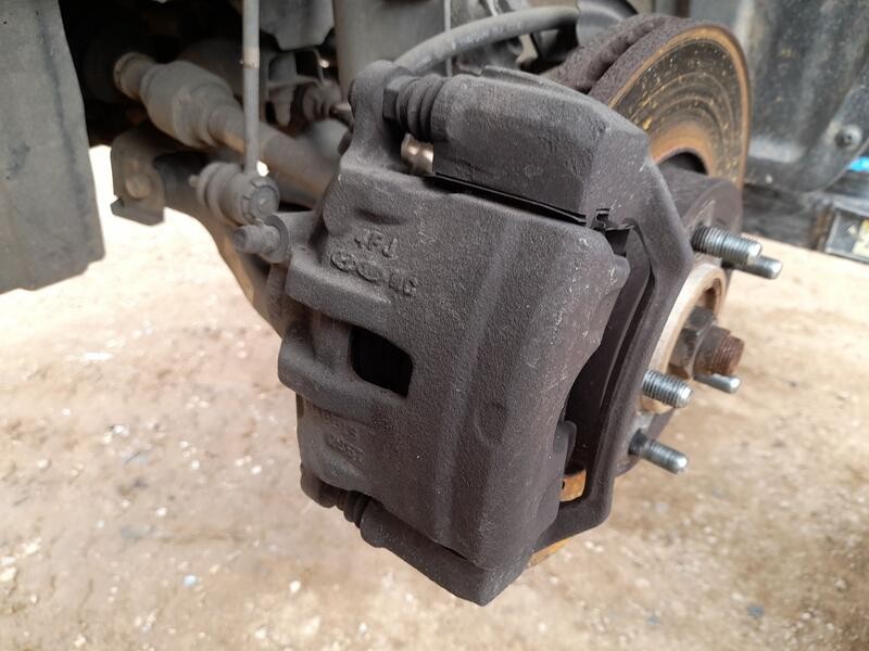 Recambio de pinza freno delantera izquierda para hyundai ix20 (jc) 1.4 crdi referencia OEM IAM 581801KA00  