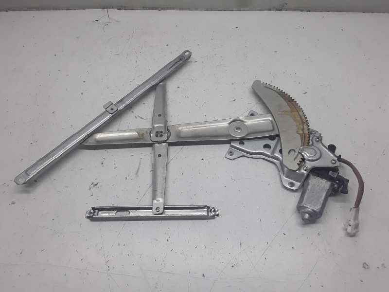 Recambio de elevalunas delantero derecho para suzuki jimny sn (fj) techo metálico referencia OEM IAM 8343081A10 0621009211 DENSO