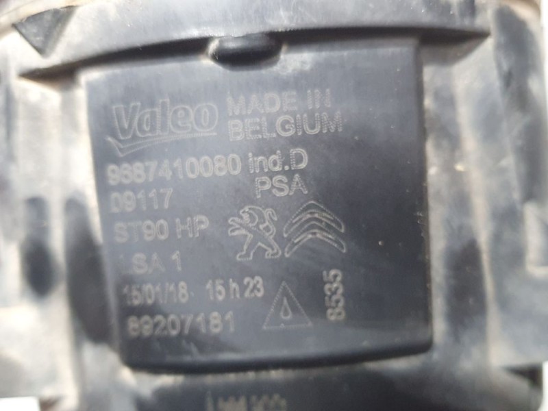 Recambio de faro antiniebla derecho para peugeot 3008 allure referencia OEM IAM 9887410080 89207181 VALEO
