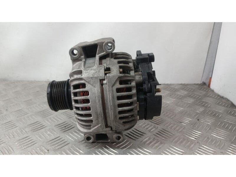 Recambio de alternador para mercedes-benz clase slk (w171) roadster slk 200 kompresor referencia OEM IAM A2711540802 BOSCH 01245