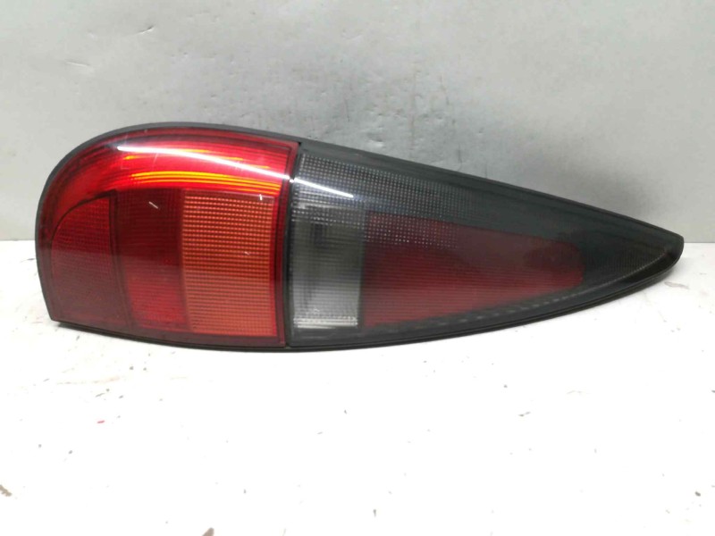 Recambio de piloto trasero izquierdo para renault laguna grandtour (k56) referencia OEM IAM   TULIPA