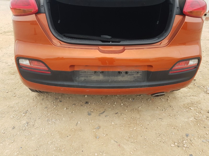 Recambio de paragolpes trasero para kia cee´d (jd) 1.6 crdi 110 referencia OEM IAM 86611A2300 TOCADO 