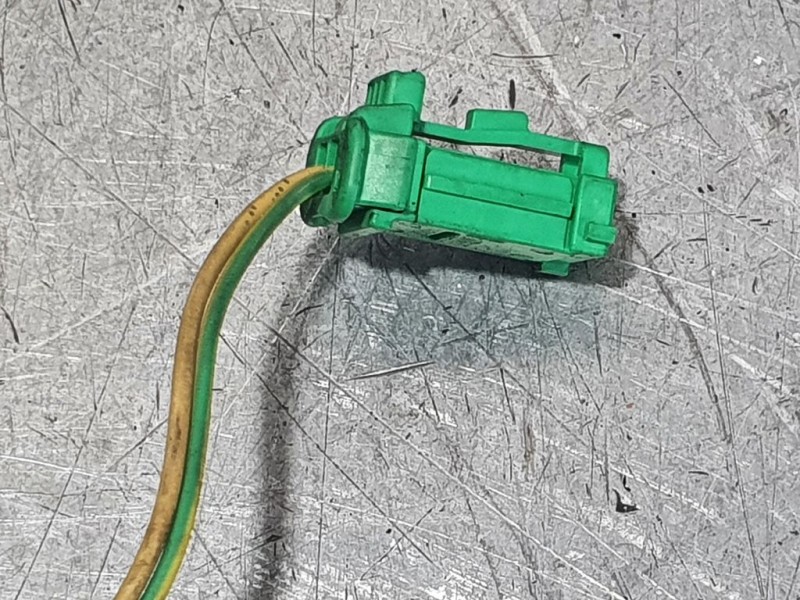 Recambio de retrovisor derecho para citroën c4 berlina millenium referencia OEM IAM 8149YN 5 CABLES+2 CABLES ELECTRICO