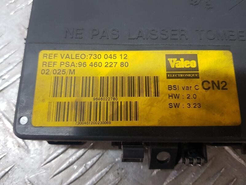 Recambio de caja reles / fusibles para citroën xsara break sx referencia OEM IAM 9646022780  