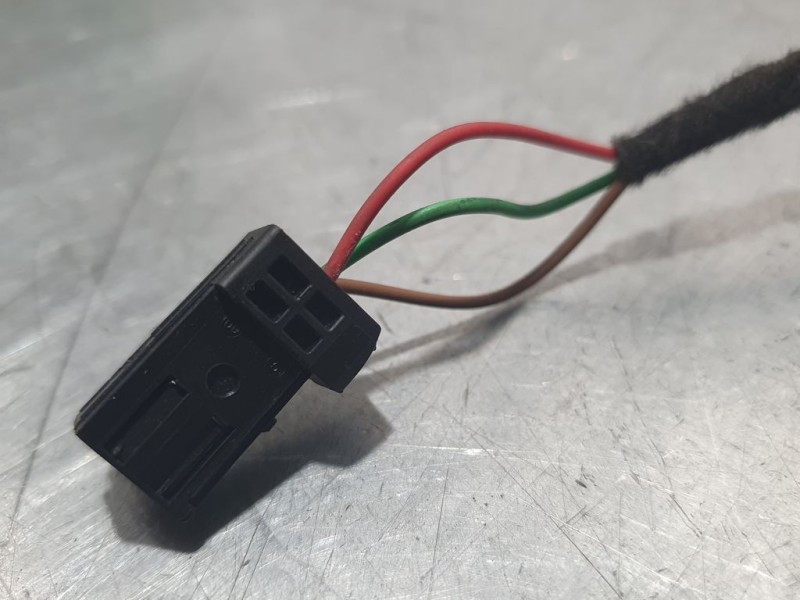 Recambio de retrovisor izquierdo para citroën c4 berlina millenium referencia OEM IAM 8149YP 3 CABLES+ 2 CABLES ELECTRICO