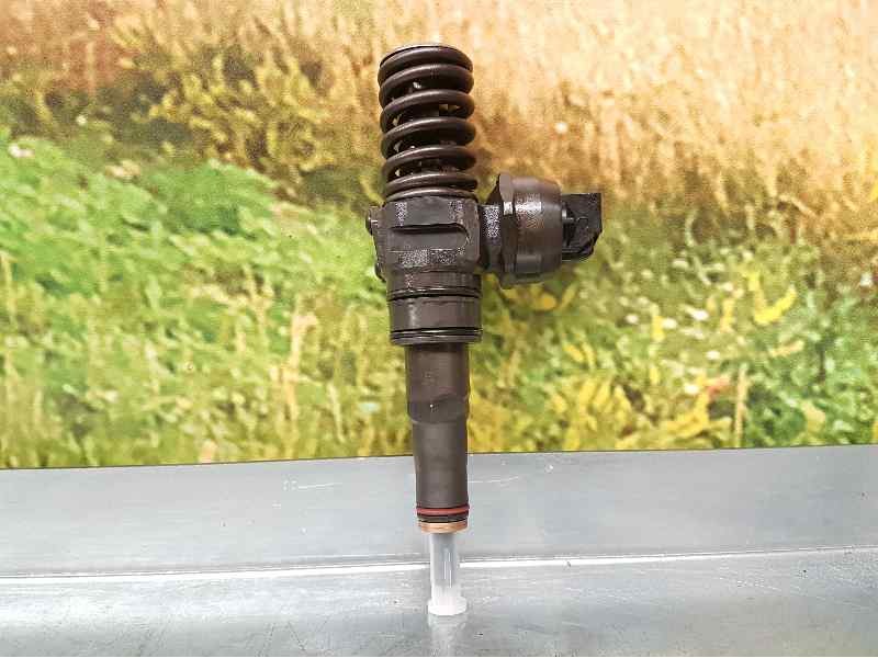 Recambio de inyector para seat leon (1p1) reference referencia OEM IAM 038130073AG 0414720215 BOSCH