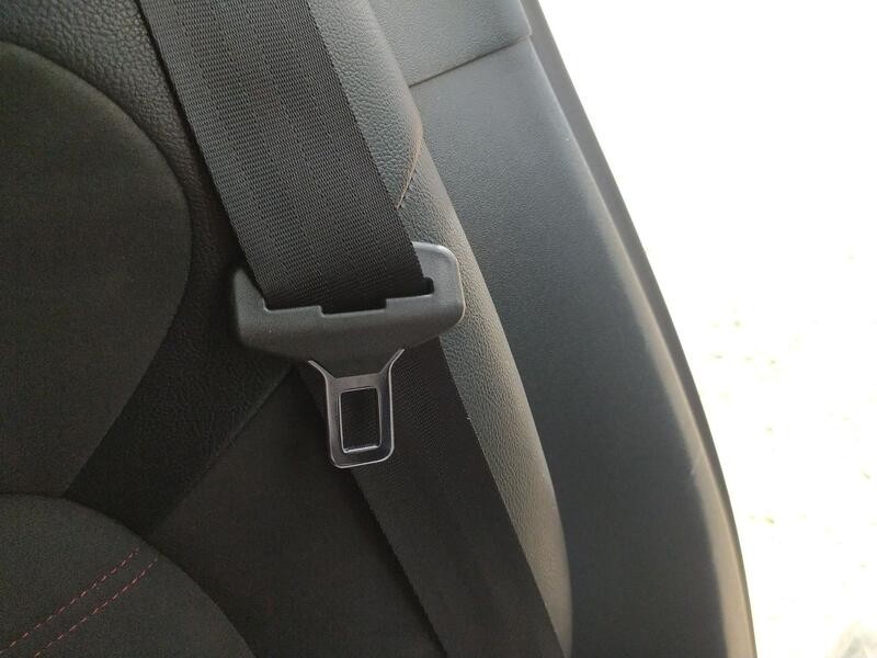 Recambio de cinturon seguridad trasero izquierdo para citroën ds5 2.0 bluehdi 150 referencia OEM IAM 98000632XX  