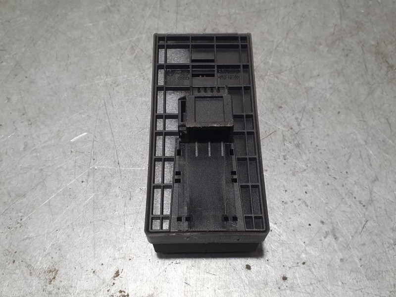 Recambio de mando elevalunas delantero izquierdo para audi a4 ber. (b8) e referencia OEM IAM 8K0959851D  