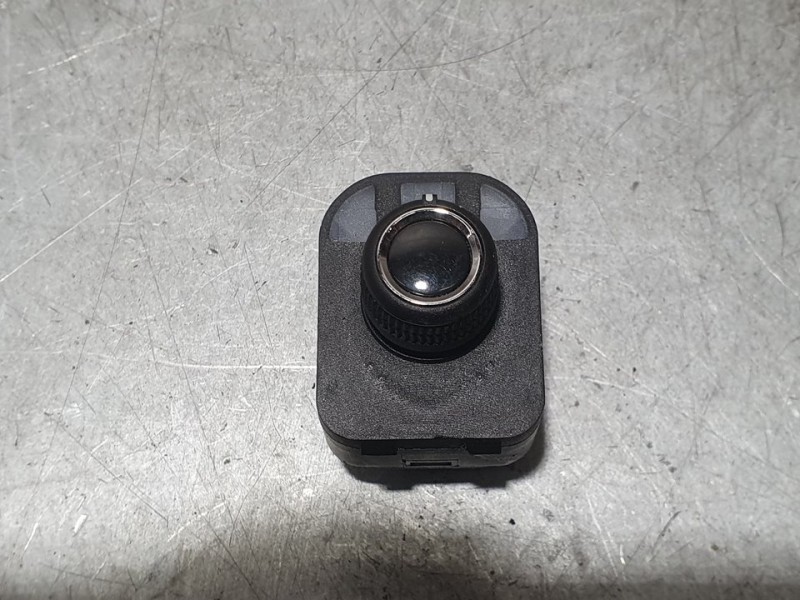 Recambio de mando retrovisor para audi a4 ber. (b8) e referencia OEM IAM 8K0959565B  