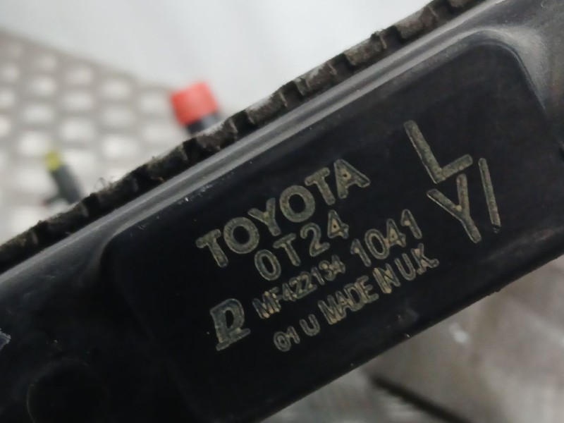 Recambio de radiador agua para toyota auris hybrid active referencia OEM IAM 4221341041  