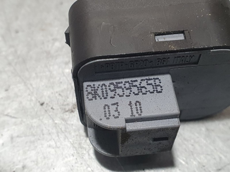 Recambio de mando retrovisor para audi a4 ber. (b8) e referencia OEM IAM 8K0959565B  
