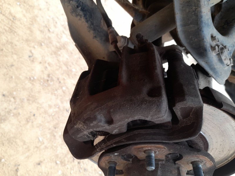Recambio de pinza freno delantera derecha para nissan terrano ii (r20) 2.7 td 4wd referencia OEM IAM 410017F000  