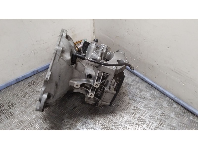 Recambio de caja cambios para opel corsa d (s07) 1.2 (l08, l68) referencia OEM IAM 24579118 5VELOCIDADES 