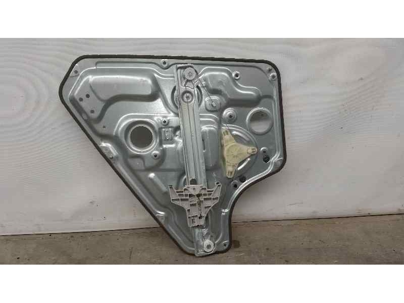Recambio de elevalunas trasero derecho para hyundai ix20 gl classic referencia OEM IAM 834021P010 2 PINS ELECTRICO