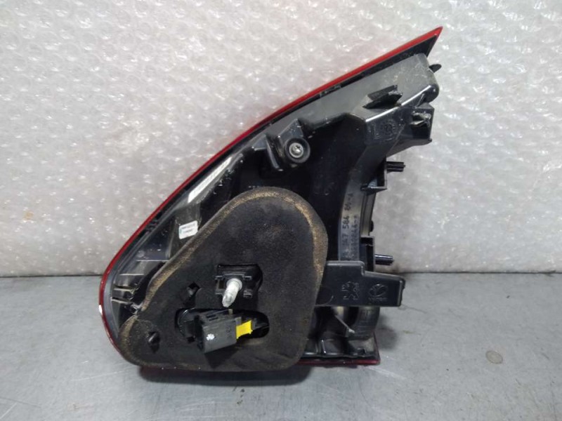 Recambio de piloto trasero izquierdo para peugeot 2008 (--.2013) style referencia OEM IAM 9814758480  INTERIOR