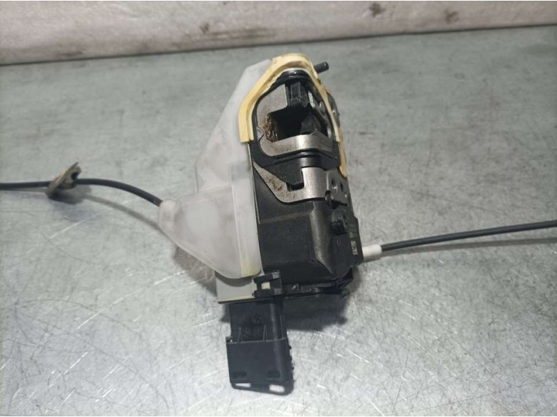Recambio de cerradura puerta trasera derecha para peugeot 508 sw active referencia OEM IAM 851927  ELECTRICA