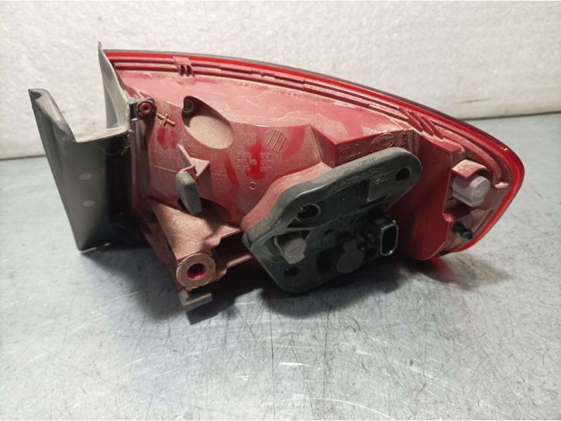 Recambio de piloto trasero izquierdo para audi a4 ber. (b8) e referencia OEM IAM 8K5965095B  EXTERIOR