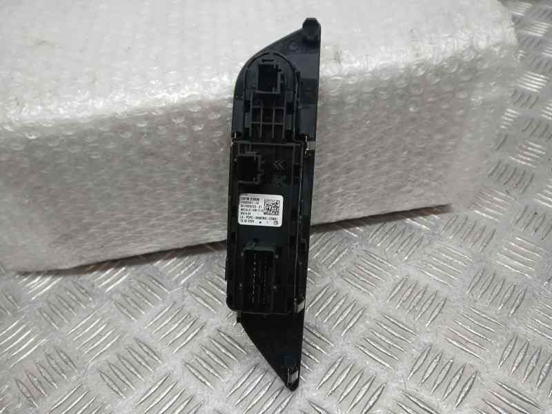 Recambio de mando elevalunas delantero izquierdo para peugeot 2008 (p1) allure referencia OEM IAM 96788264ZD 10025551 C/ MANDO R