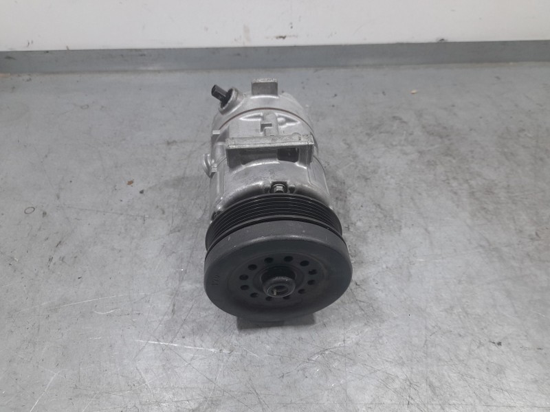 Recambio de compresor aire acondicionado para opel corsa d (s07) 1.2 (l08, l68) referencia OEM IAM 55701200  