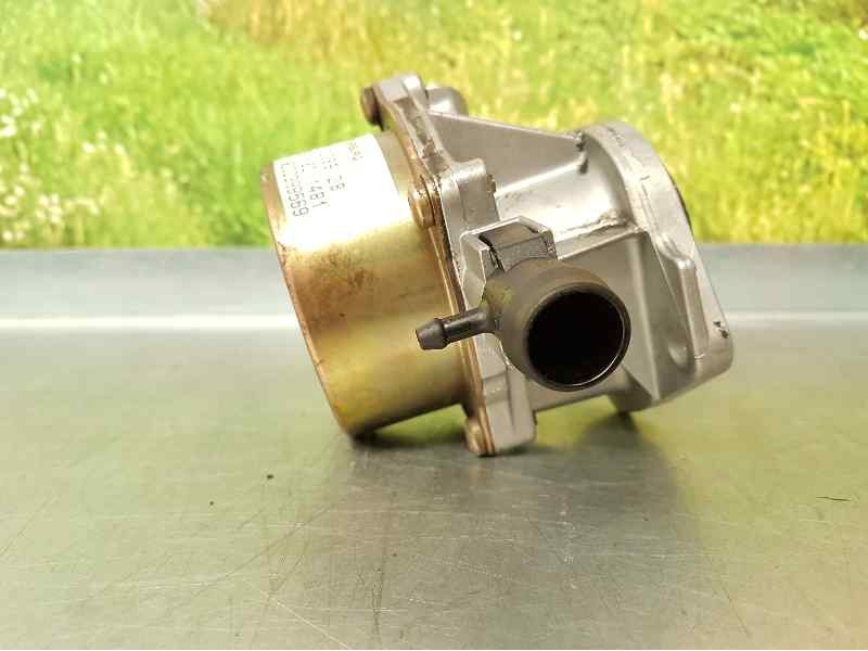 Recambio de depresor freno / bomba vacio para renault scenic ii 1.5 dci diesel referencia OEM IAM 8200399569 72238928 PIERBURG