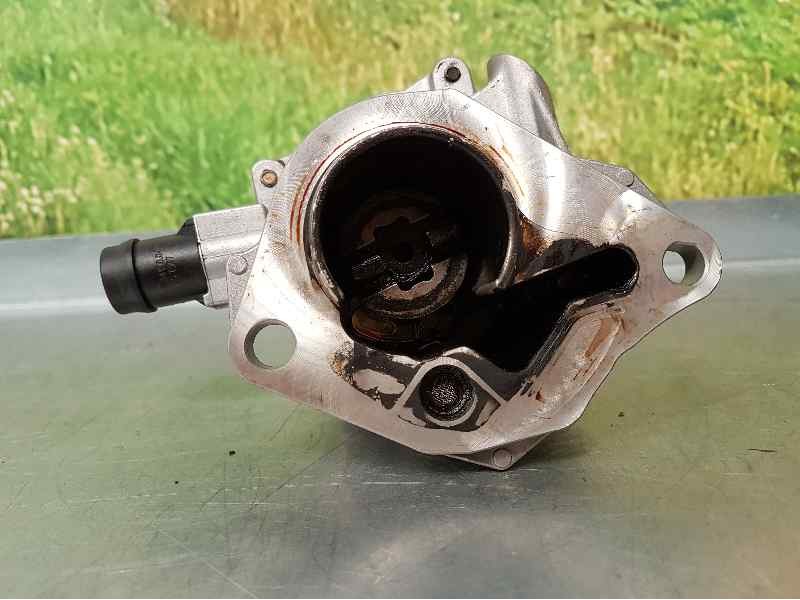 Recambio de depresor freno / bomba vacio para renault scenic ii 1.5 dci diesel referencia OEM IAM 8200399569 72238928 PIERBURG