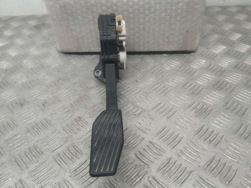 Recambio de potenciometro pedal para opel karl edition referencia OEM IAM 95352200  
