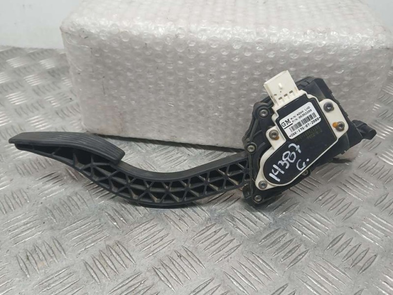 Recambio de potenciometro pedal para opel karl edition referencia OEM IAM 95352200  