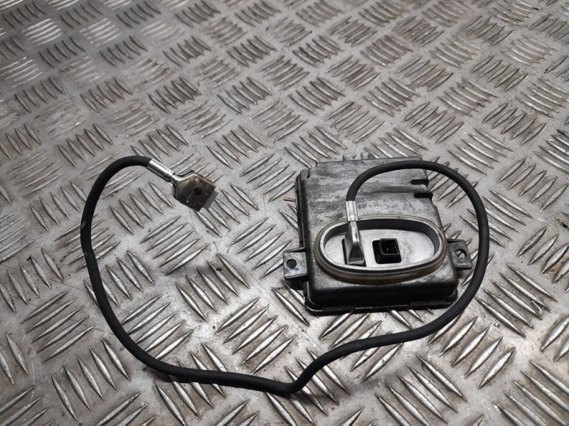 Recambio de centralita faros xenon para bmw serie 3 touring (e91) 320d referencia OEM IAM 6948180 W3T13271 